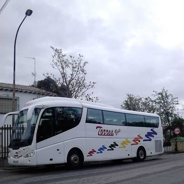 Buses en alquiler – Autobuses 35 plazas