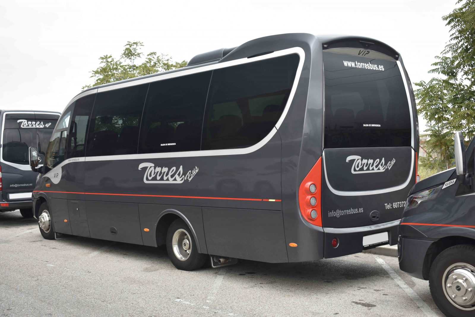 Minibus rental for 25 luxury people