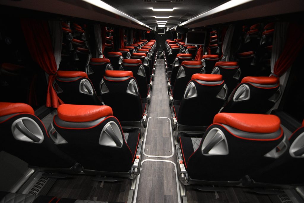 Autobus 56 VIP / PASSEGGERI DI LUSSO &#8211; Noleggio