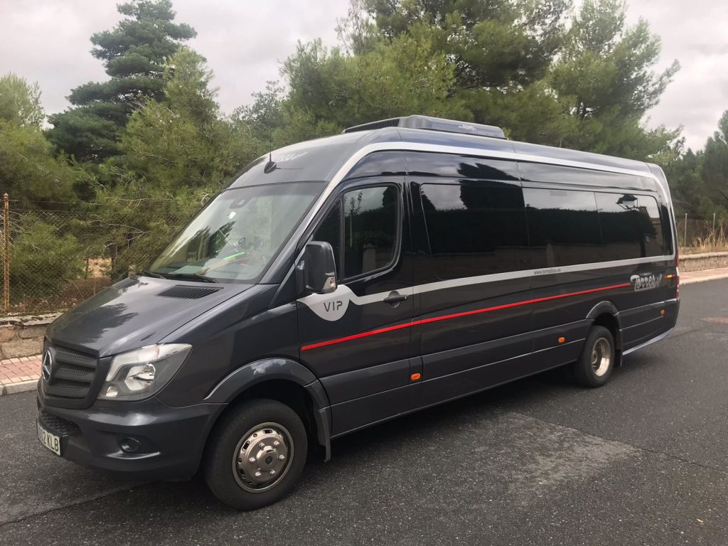 Coach rental in Madrid with driver